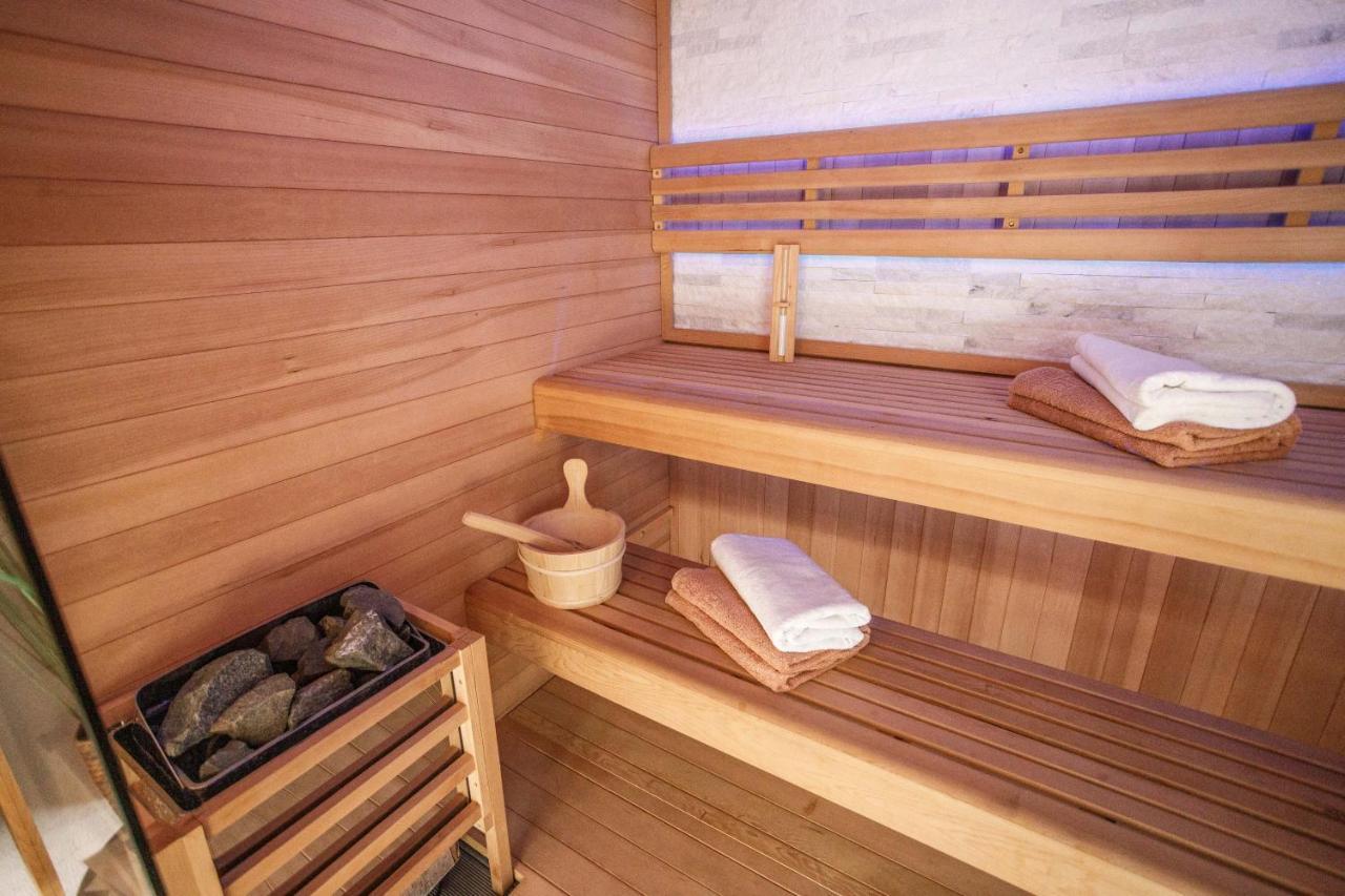 Nono Jure , Private Pool & Sauna 밀나 외부 사진